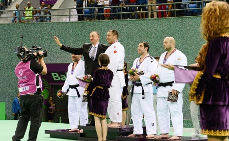 Azerbaijani president awards blind judo finals winners at Baku 2015 - PHOTOS, VIDEO